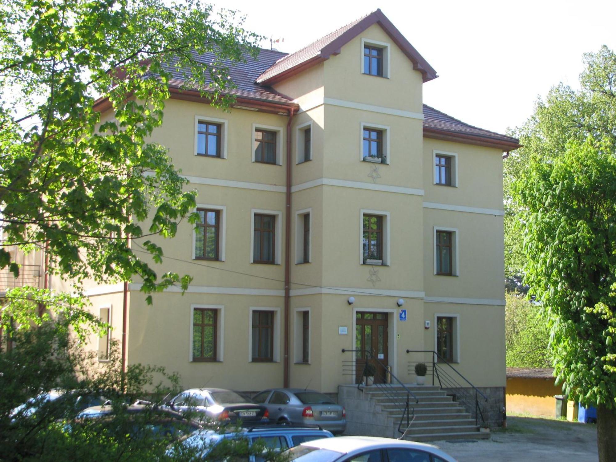 Willa Pod Gwiazdami & Spa Kudowa-Zdrój Exteriör bild